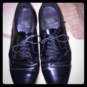 COPY - Men’s dress shoes . Nunn Bush
